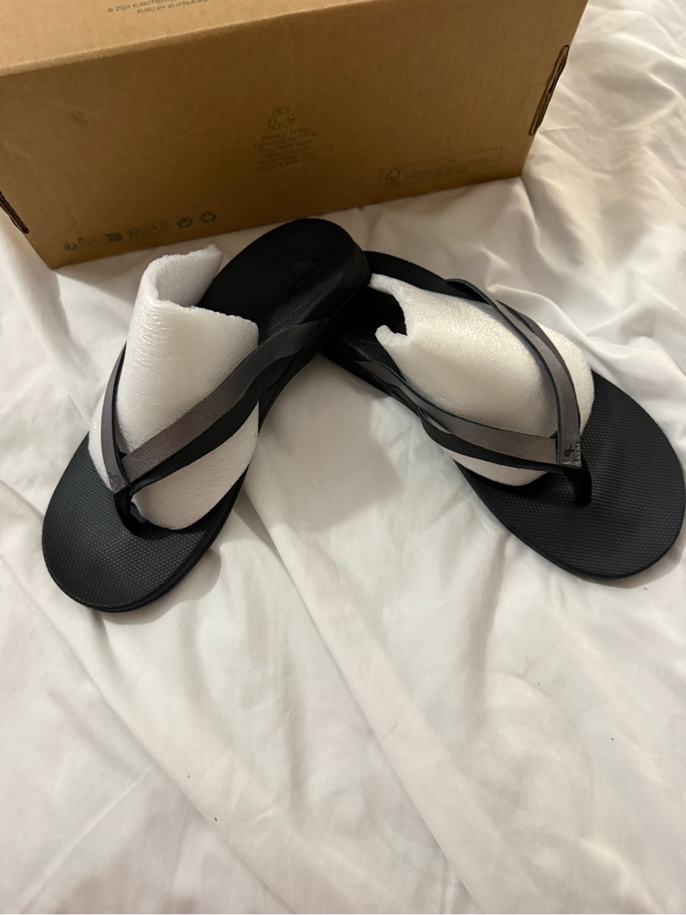 Kuru Kala Sieva flip flops